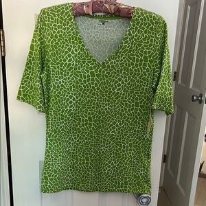NWT Jones New York Green Fitted Short Sleeve Tee